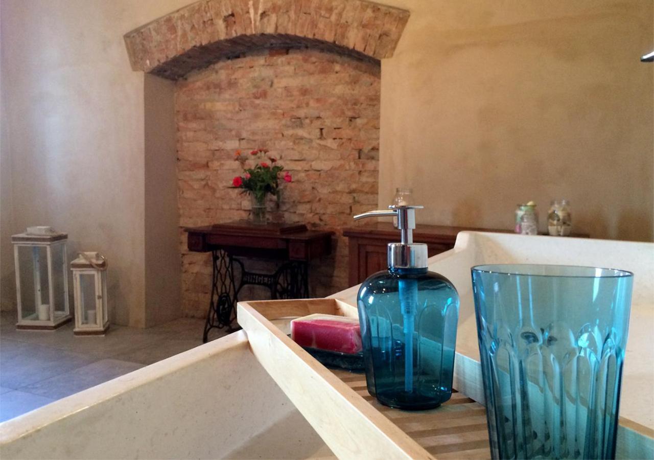 B&B Antica Cascina Boretto Exteriör bild